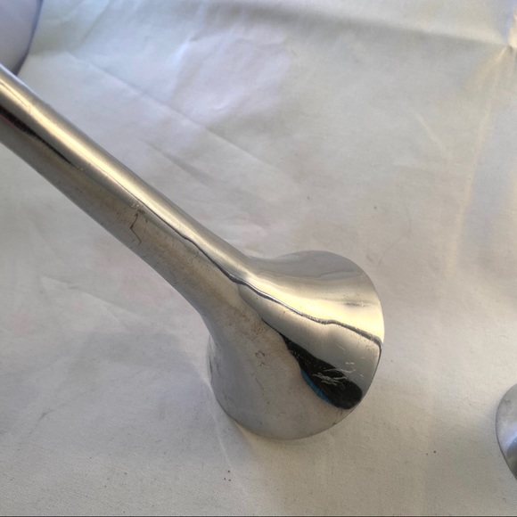 Set Lunares San Francisco Aluminum Candle Holders - Picture 3 of 8